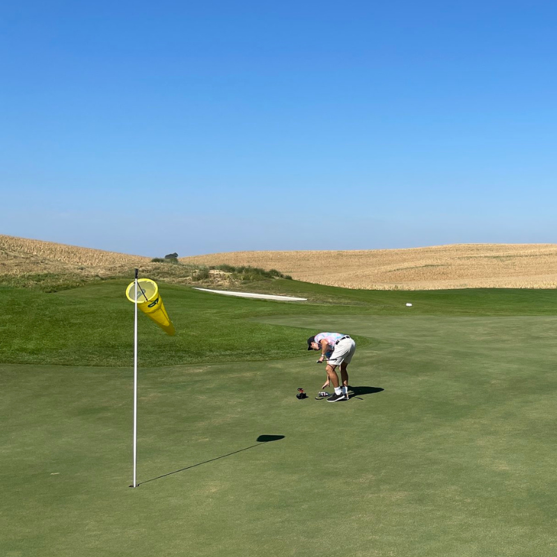 Golf pin windsock flag 